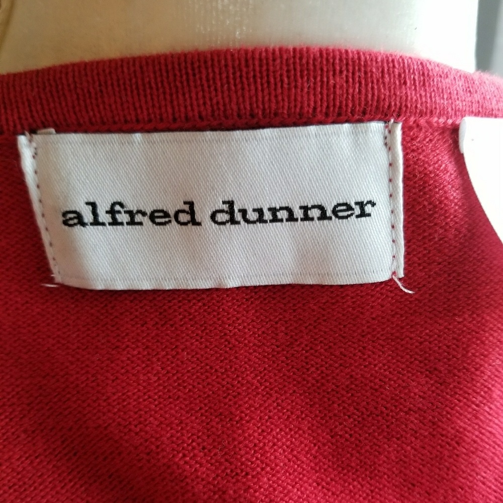 Alfred Dunner sweater. - Picture 4 of 5